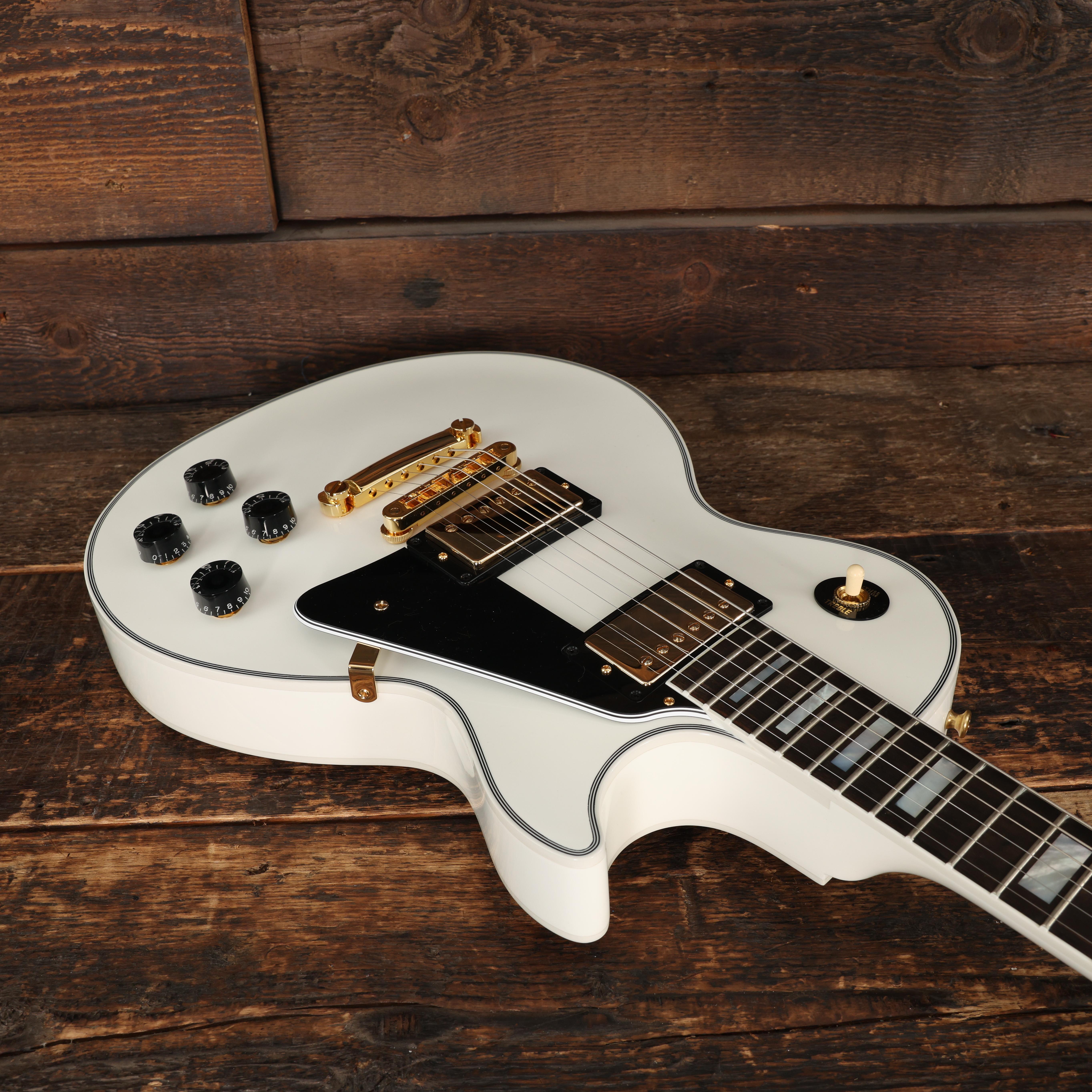 Gibson Custom Shop Les Paul Custom in Alpine White - Andertons
